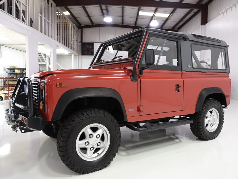 Land Rover Defender 90 – Classic Cars Company